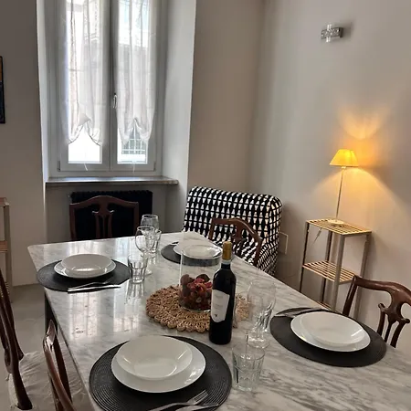 Lägenhet Bon Bon Xx Settembre Asti